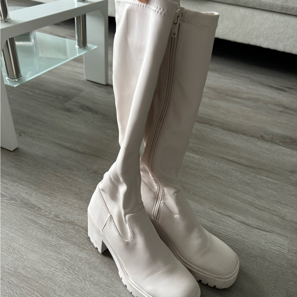 Steve Madden High Leather Boots with heel